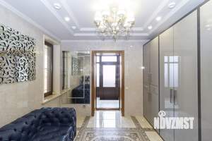 Дом 510м&sup2;, 2-этажный, участок 10 сот.  