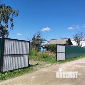 Дом 30м&sup2;, 2-этажный, участок 6 сот.  