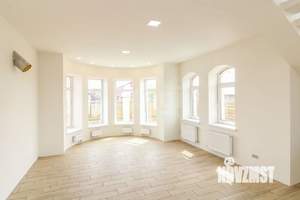 Дом 157м², 2-этажный, участок 9 сот.  