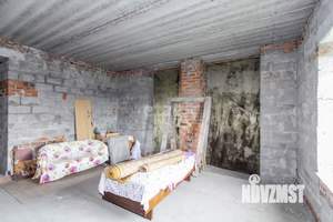 Дом 210м², 2-этажный, участок 10 сот.  