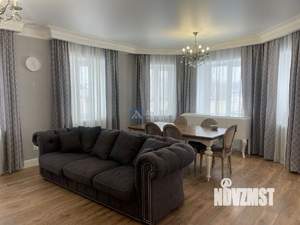 Коттедж 222м², 2-этажный, участок 10 сот.  