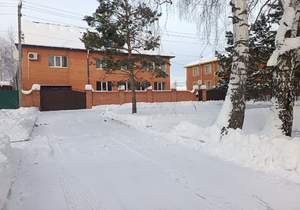 Дом 352м&sup2;, 3-этажный, участок 12 сот.  