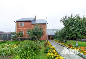 Дом 522м², 3-этажный, участок 12 сот.  