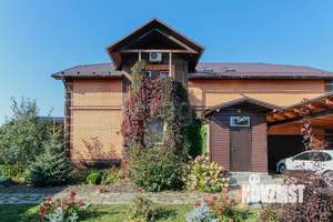 Дом 270м², 2-этажный, участок 23 сот.  