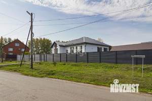 Дом 200м&sup2;, 2-этажный, участок 8 сот.  