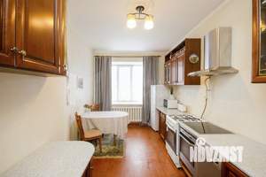 Коттедж 270м², 2-этажный, участок 6 сот.  