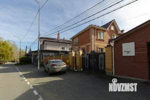 Дом 215м², 3-этажный, участок 5 сот.  