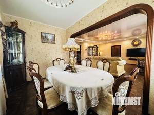 Дом 225м&sup2;, 2-этажный, участок 12 сот.  