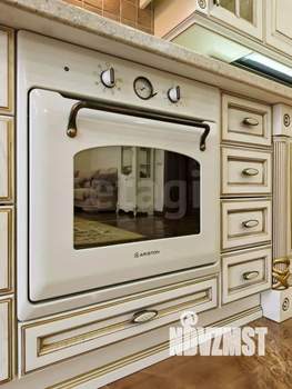 Дом 472м², 2-этажный, участок 10 сот.  