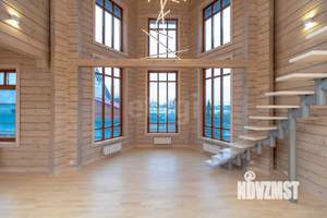 Дом 343м², 3-этажный, участок 14 сот.  