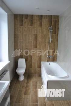 Дом 130м&sup2;, 2-этажный, участок 5 сот.  