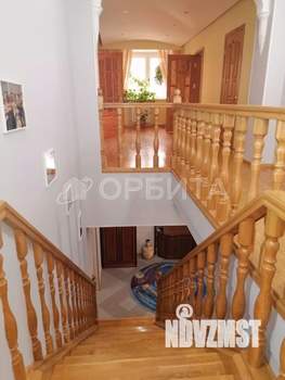 Дом 300м&sup2;, 2-этажный, участок 9 сот.  