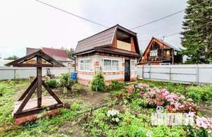 Дом 30м², 2-этажный, участок 6 сот.  