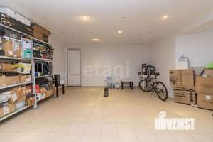 Дом 410м², 2-этажный, участок 15 сот.  