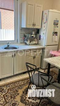 Дом 101м&sup2;, 2-этажный, участок 4 сот.  