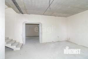 Дом 180м², 2-этажный, участок 5 сот.  