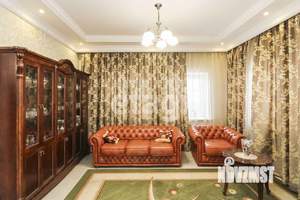 Дом 272м&sup2;, 2-этажный, участок 15 сот.  