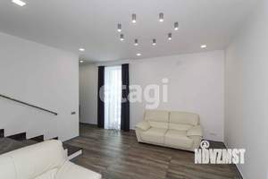 Дом 358м², 3-этажный, участок 5 сот.  