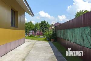 Дом 166м&sup2;, 2-этажный, участок 9 сот.  