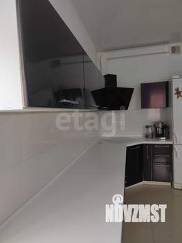 Дом 300м&sup2;, 3-этажный, участок 11 сот.  