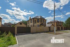 Дом 180м&sup2;, 2-этажный, участок 9 сот.  