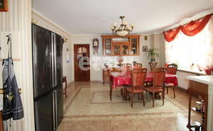 Дом 450м², 3-этажный, участок 11 сот.  