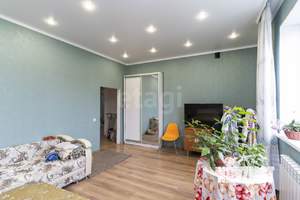 Дом 260м&sup2;, 2-этажный, участок 12 сот.  