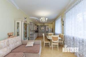 Дом 356м², 2-этажный, участок 21 сот.  
