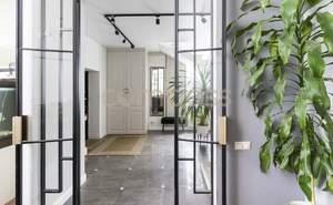 Дом 284м&sup2;, 2-этажный, участок 9 сот.  