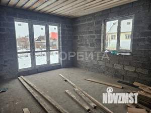 Дом 100м², 2-этажный, участок 6 сот.  