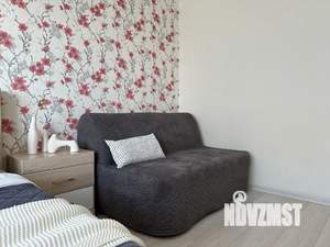 Студия квартира, посуточно, 38м2, 3/17 этаж