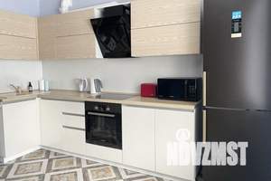 1-к квартира, посуточно, 43м2, 2/16 этаж