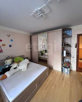 3-к квартира, на длительный срок, 113м2, 3/9 этаж