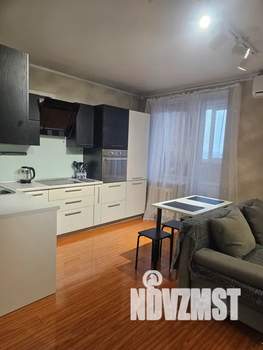 Студия квартира, посуточно, 38м2, 11/14 этаж