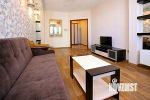 2-к квартира, посуточно, 58м2, 1/1 этаж