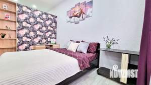 Студия квартира, посуточно, 35м2, 1/9 этаж