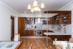 2-к квартира, на длительный срок, 85м2, 7/10 этаж