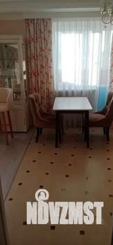 Студия квартира, посуточно, 43м2, 1/10 этаж