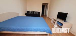 1-к квартира, посуточно, 43м2, 13/16 этаж