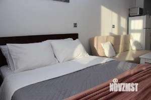 Студия квартира, посуточно, 35м2, 1/19 этаж