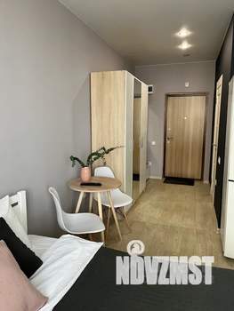 Студия квартира, посуточно, 30м2, 11/20 этаж