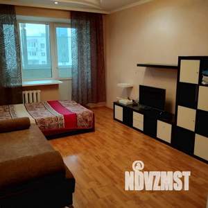 1-к квартира, посуточно, 40м2, 7/14 этаж