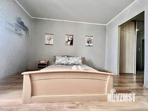 Студия квартира, посуточно, 35м2, 7/20 этаж