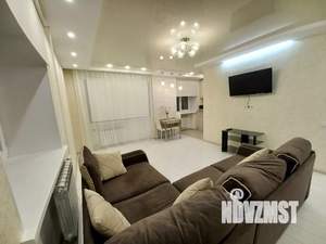 Студия квартира, посуточно, 36м2, 2/5 этаж