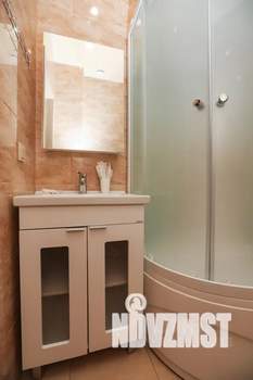 2-к квартира, посуточно, 40м2, 2/5 этаж