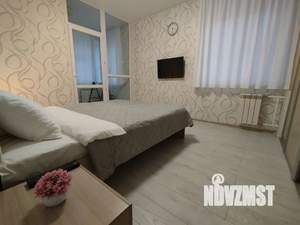1-к квартира, посуточно, 60м2, 13/17 этаж