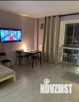 Студия квартира, посуточно, 34м2, 10/17 этаж