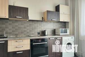 1-к квартира, посуточно, 42м2, 8/16 этаж