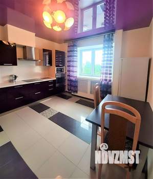 2-к квартира, посуточно, 60м2, 3/9 этаж