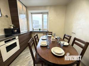3-к квартира, посуточно, 90м2, 1/1 этаж